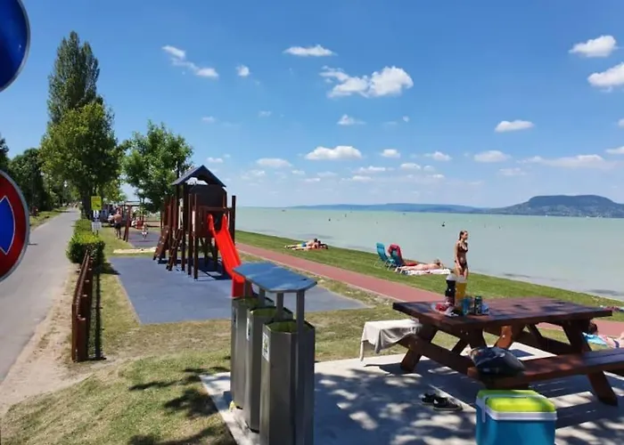 Liget Apartman Fonyodliget - Balaton View 30 M From Beach. *