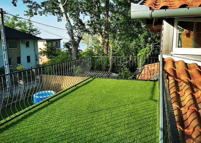 Liget Apartman Fonyodliget - Balaton View 30 M From Beach. *