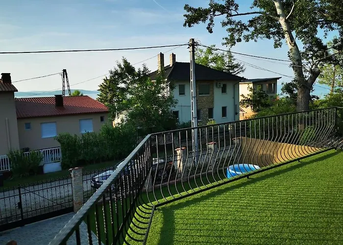 Apartmán Liget Apartman Fonyodliget - Balaton View 30 M From Beach. *